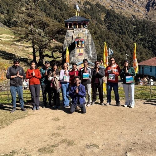 Madmaheshwar Trek in Uttarakhand with Himalayan mountain views and trekking trail